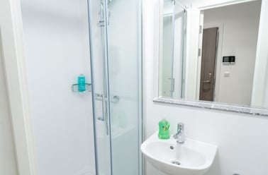 Kennington Lane, London - Image 2